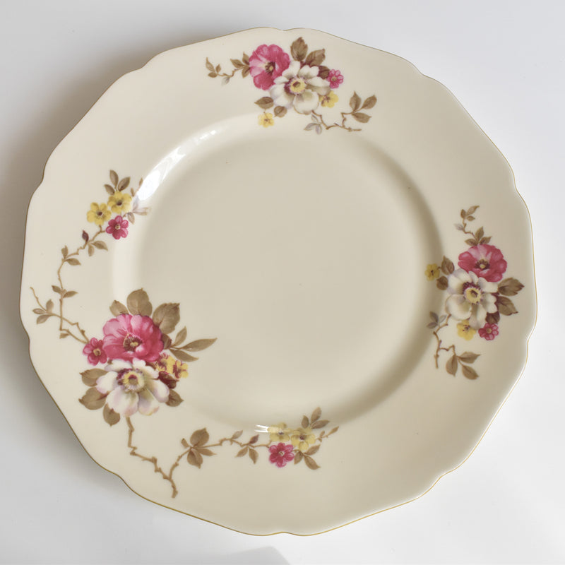 Vintage Plate Hutschenreuther Germany Madeleine B