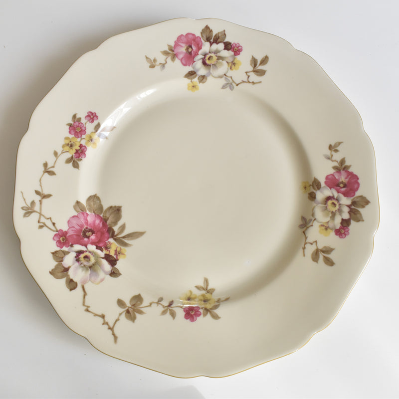 Vintage Plate Hutschenreuther Germany Madeleine C