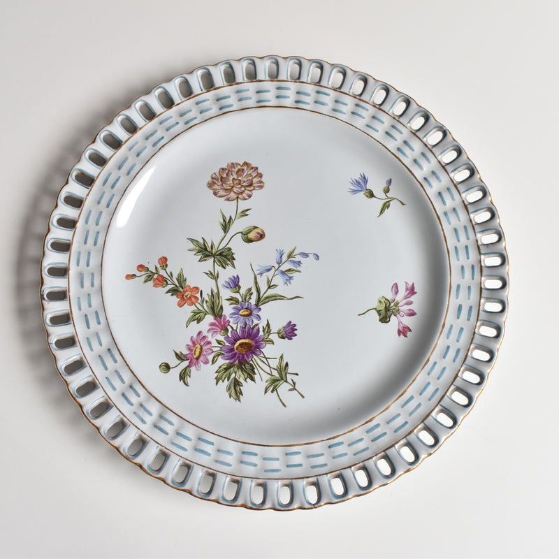Antique Plate Blue Pannier Relief Fleurs C