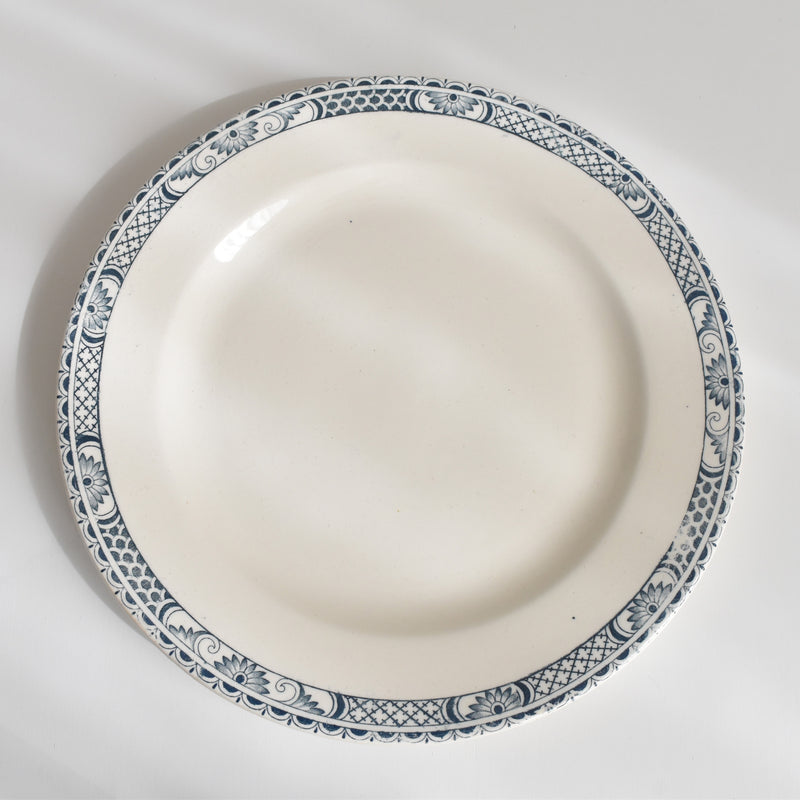 Antique Plate, Sarran, Robert A