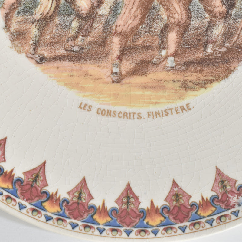 アンティーク絵皿 U&Cサルグミンヌ Les conscrits Finistère(レ・コンスクリ フィニステール県）