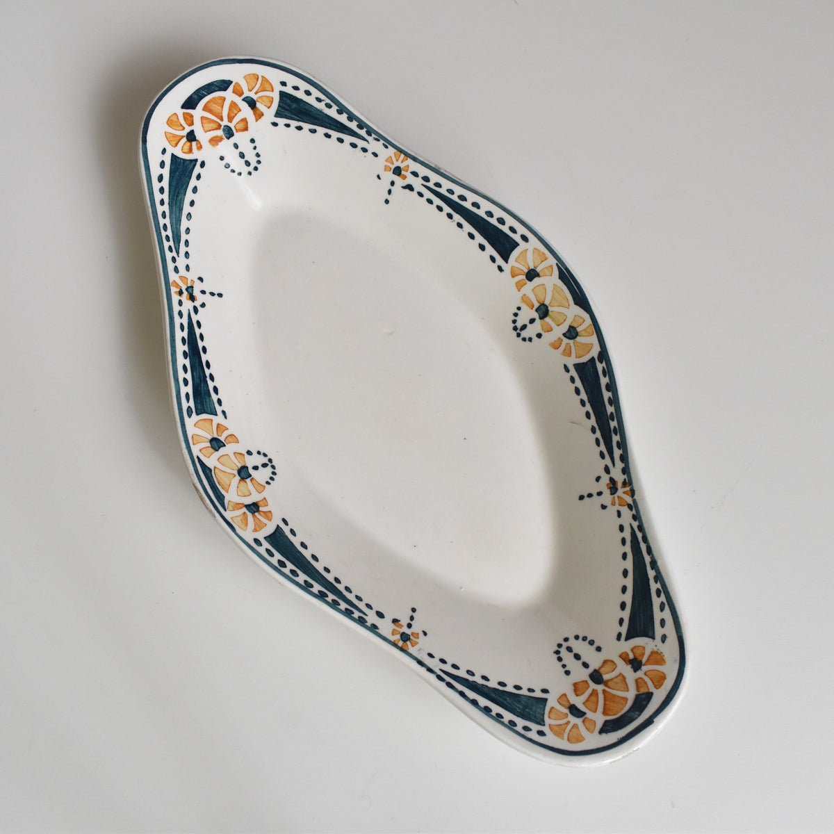 アンティークラヴィエ ロンウイー — Loane Interior