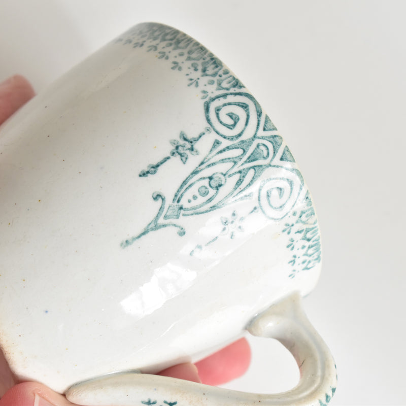 Antique Cup, Saint Amand 4003 A