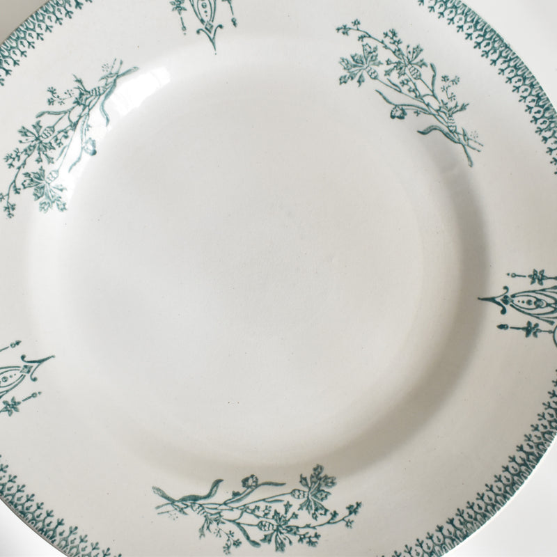 Antique plate Saint-Amand 4003 C