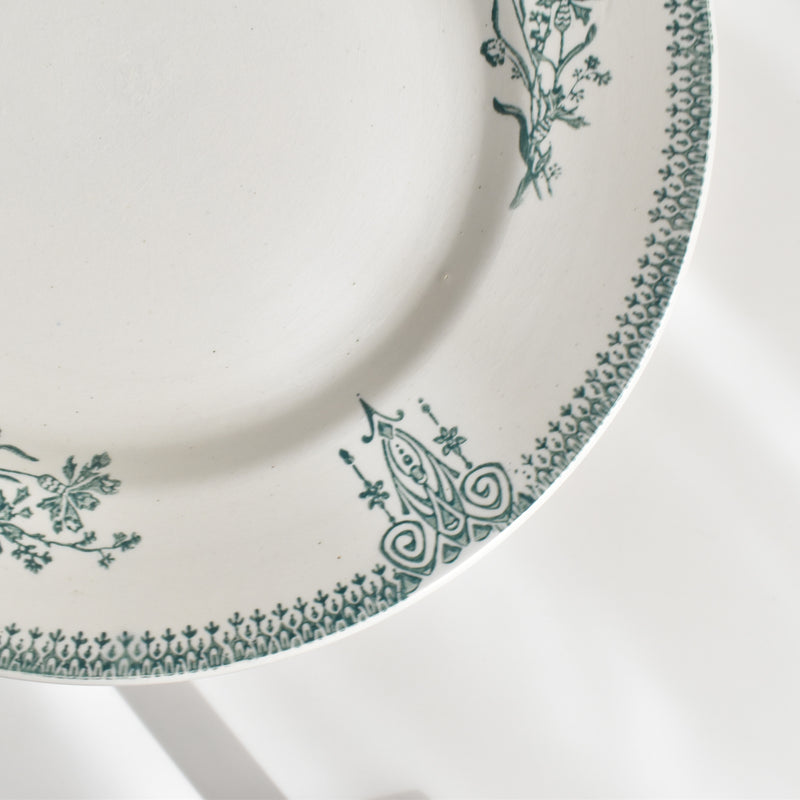 Antique Plate Saint-Amand 4003 F
