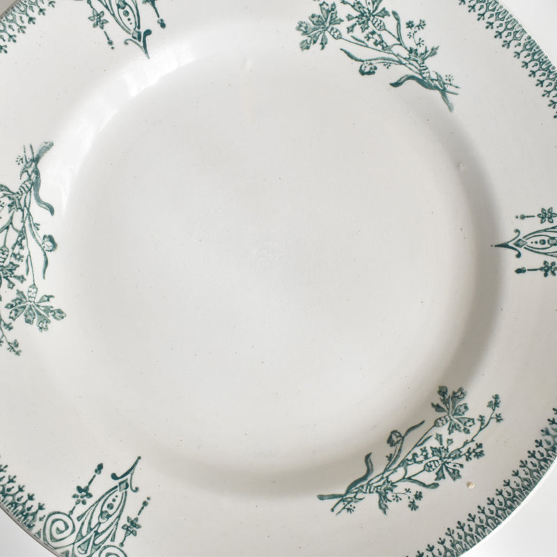 Antique Plate Saint-Amand 4003 F