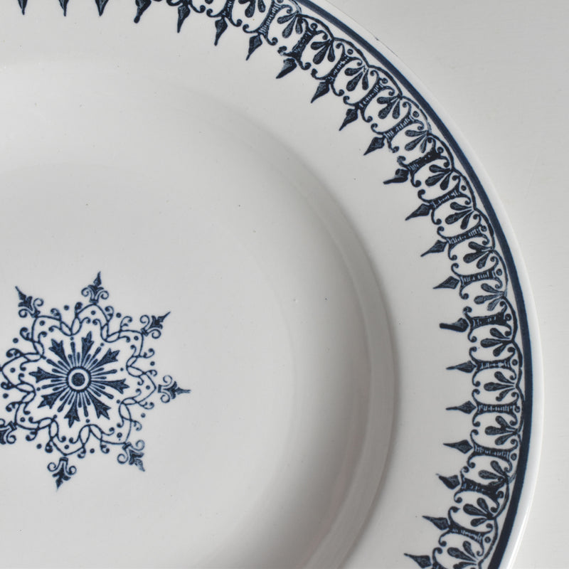 Antique Deep Plate, Saint-Amand, Primax B