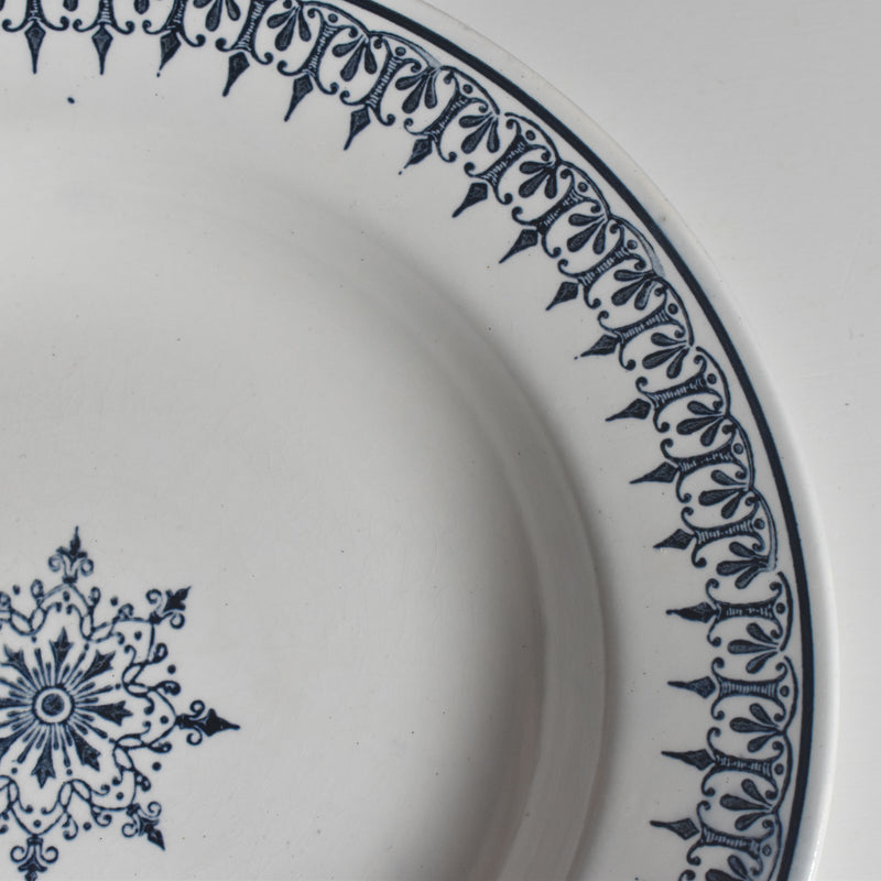 Antique Deep Plate, Saint-Amand Primax E