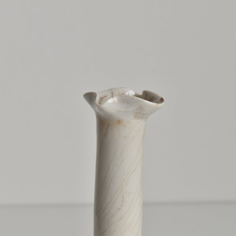 Antique vase, Pont-des-Vernes