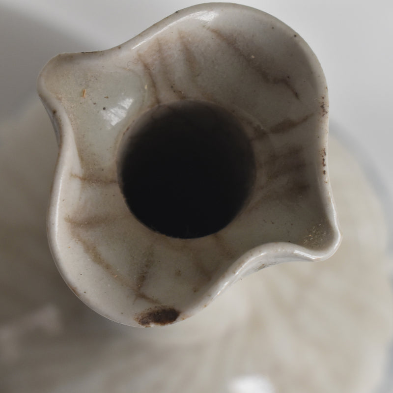 Antique vase, Pont-des-Vernes
