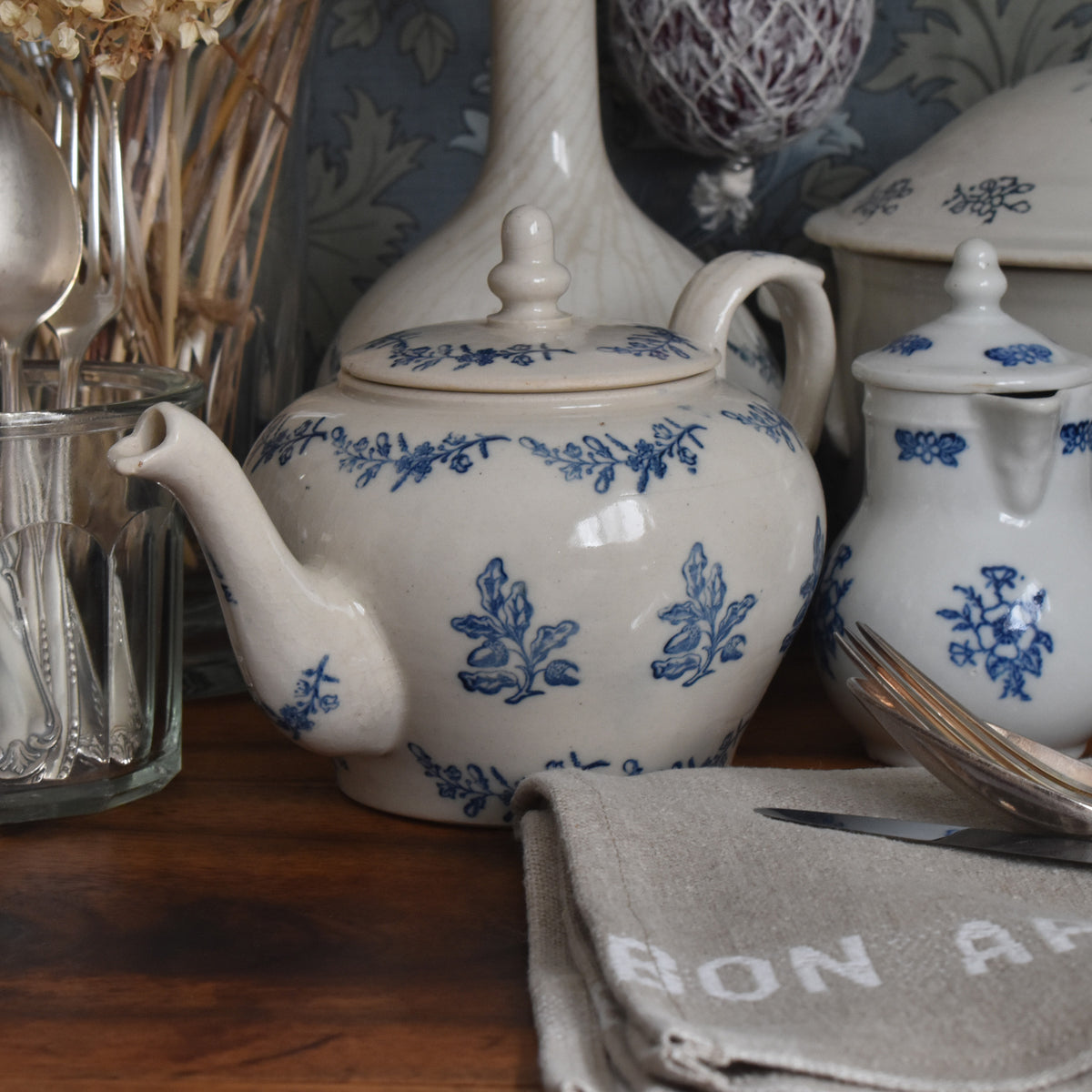 アンティークティーポット サンチューズ Terre de fonte — Loane Interior