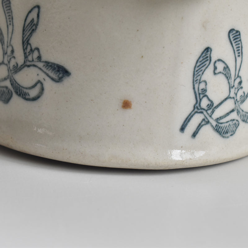 Antique Terrine Sanchus Mistletoe