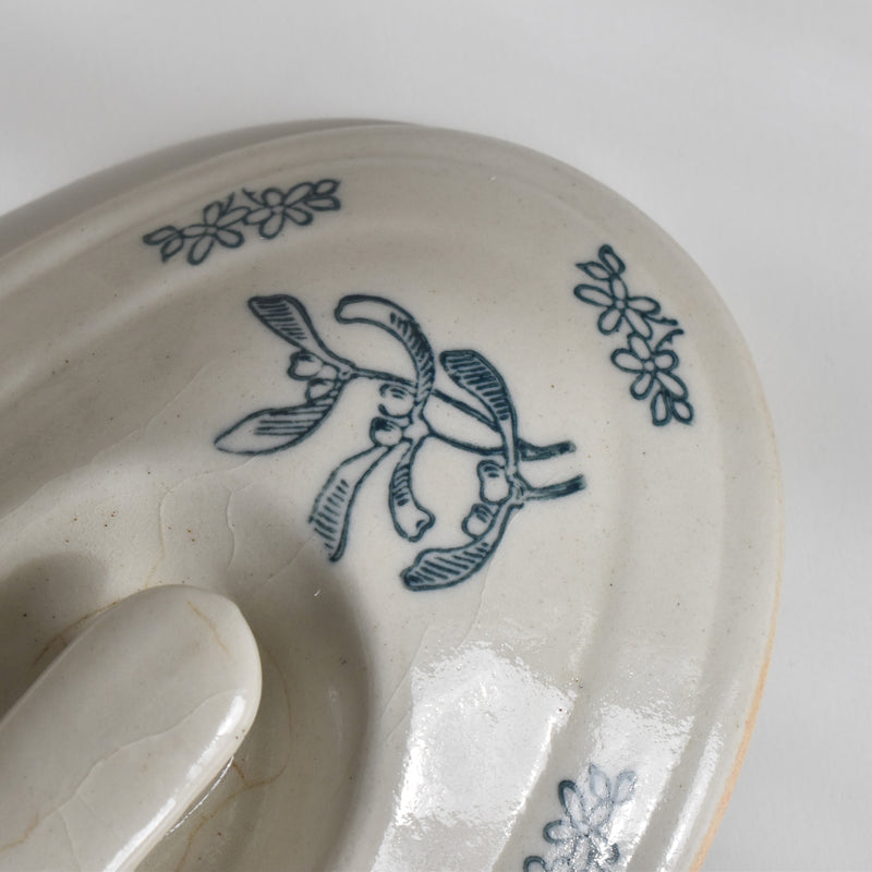 Antique Terrine Sanchus Mistletoe