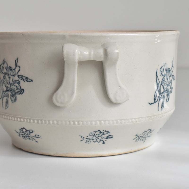 Antique tureen from Saint-Uze