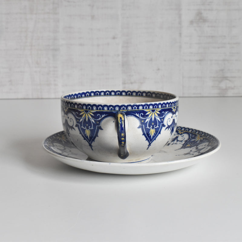 アンティークチョコレートカップ＆ソーサー U&Cサルグミンヌ Cluny（クルニー）