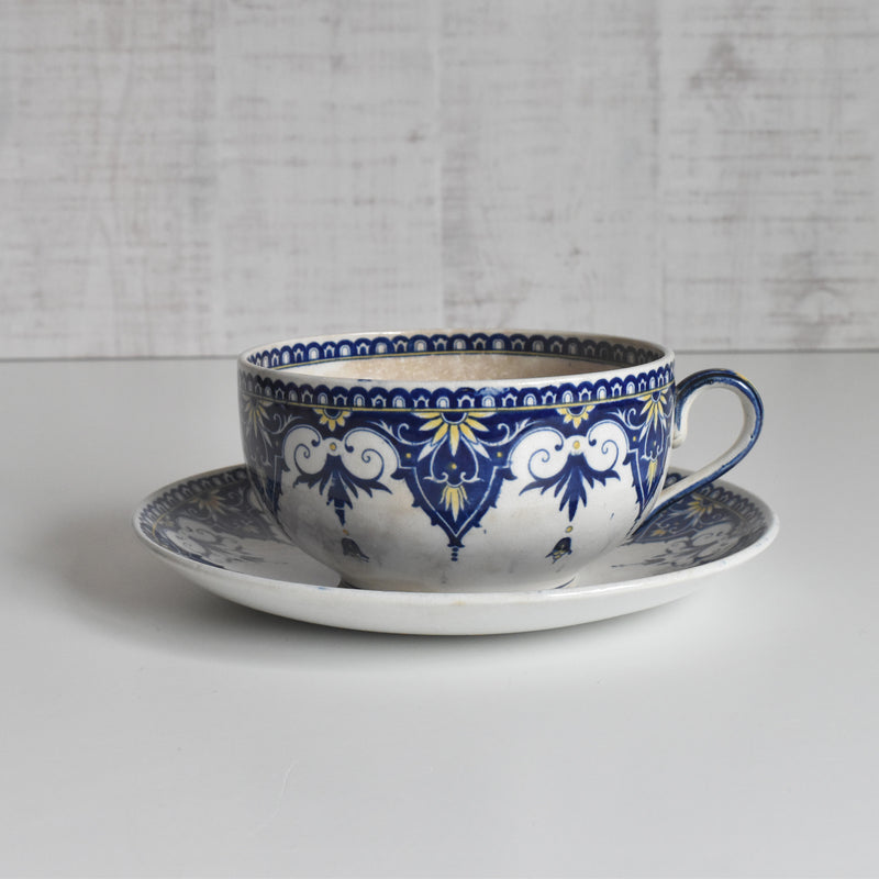 アンティークチョコレートカップ＆ソーサー U&Cサルグミンヌ Cluny（クルニー）