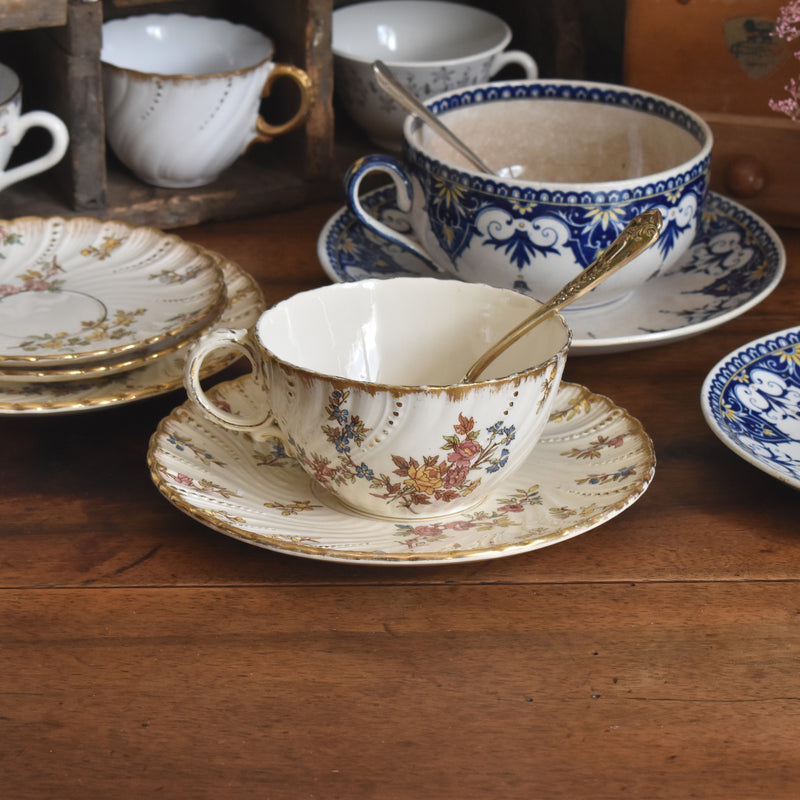 アンティークチョコレートカップ＆ソーサー U&Cサルグミンヌ Louis XV（ルイ１５世）A