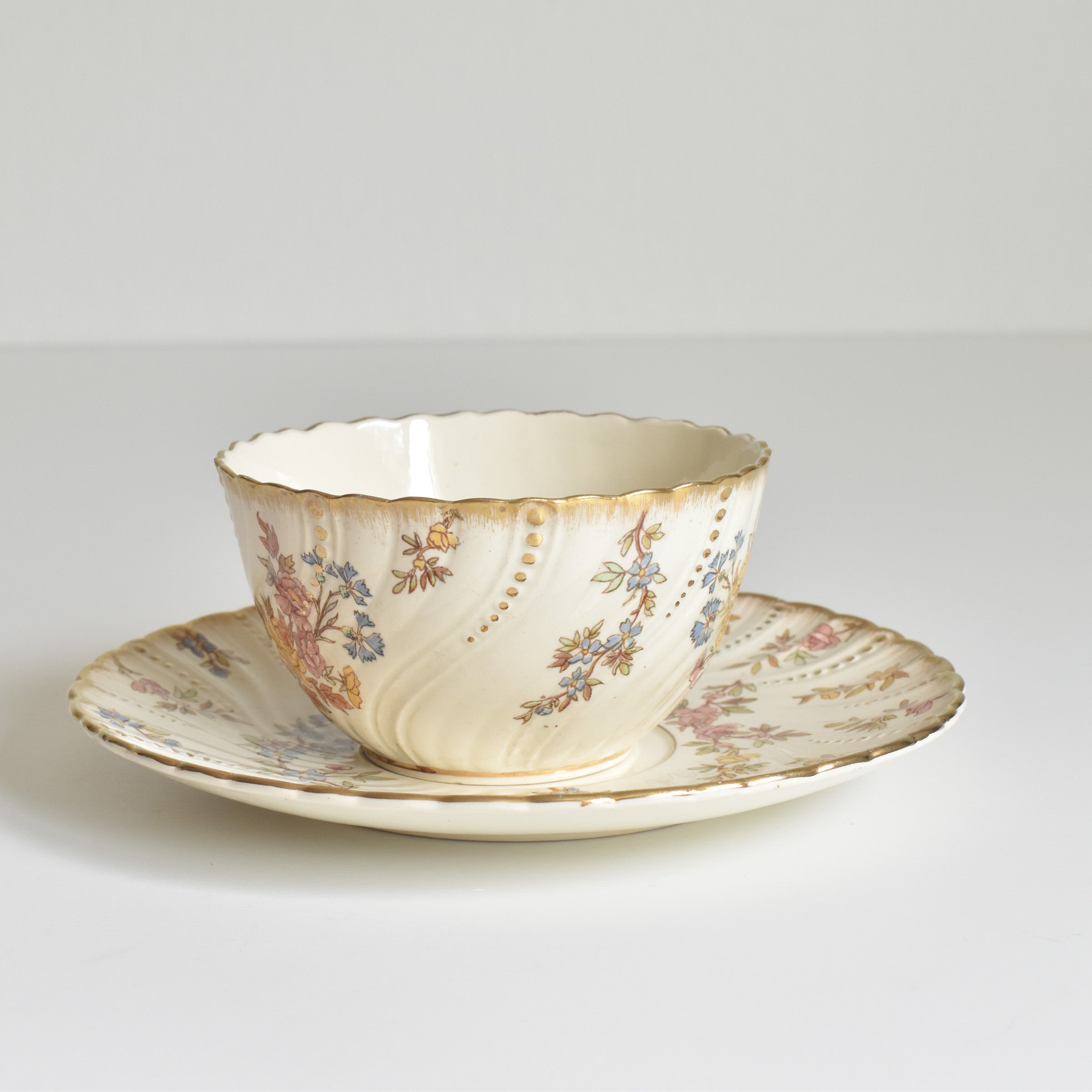 アンティークティーカップ＆ソーサー U&Cサルグミンヌ Louis XV B