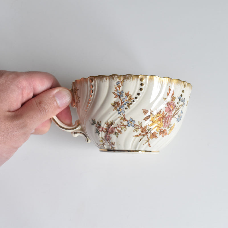 アンティークティーカップ＆ソーサー U&Cサルグミンヌ Louis XV B