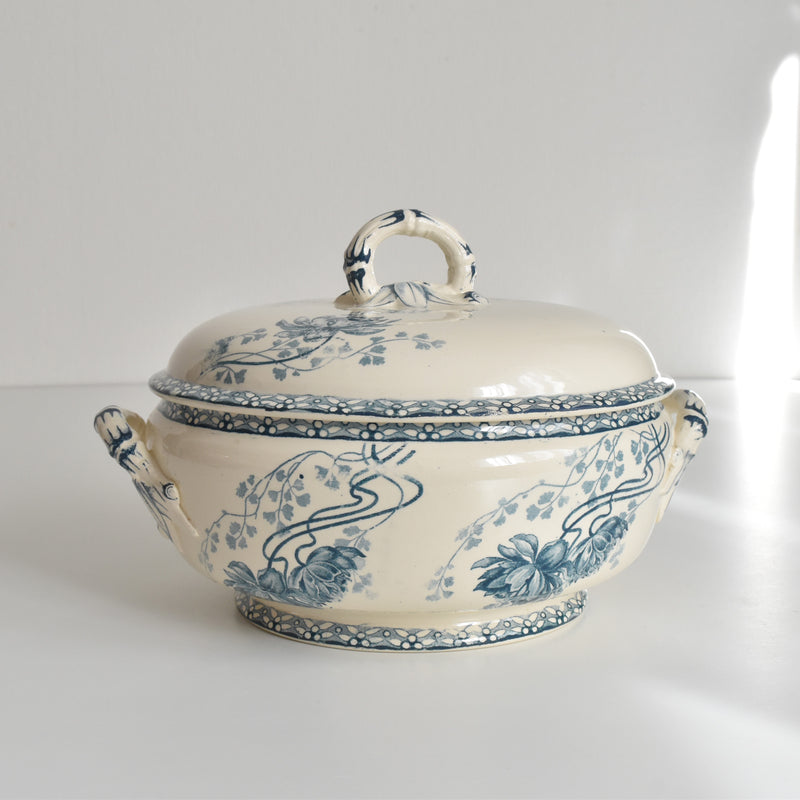Antique soup tureen (legumier) U&C Sarreguemines Royat