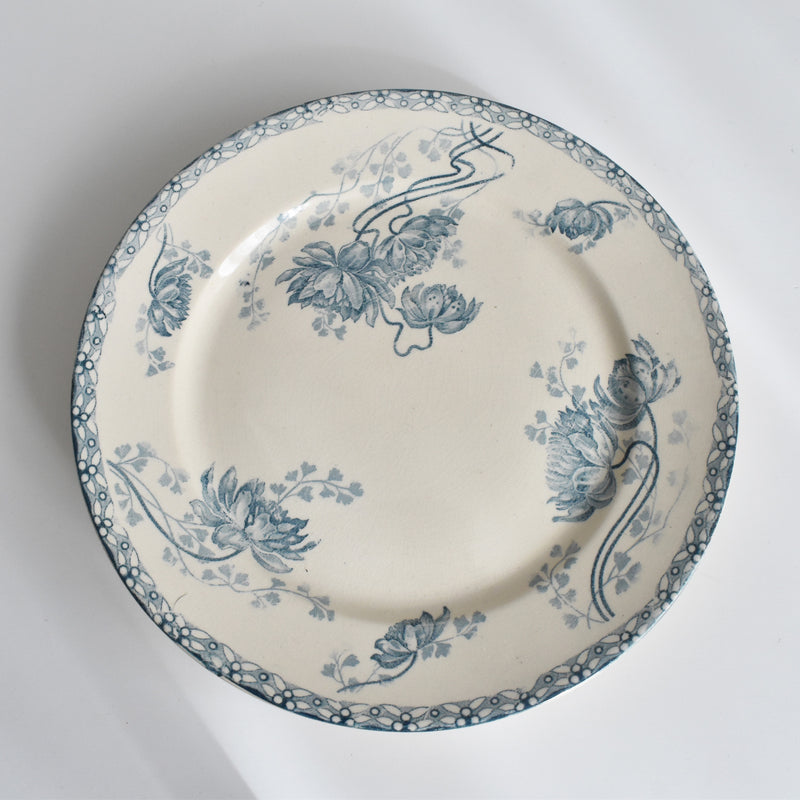 Antique pedestal plate U&C Sarreguemines Royat