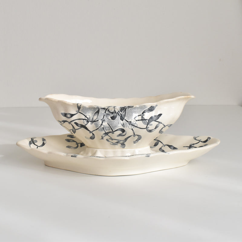 Antique Sauce Boat Longchamp Vellada (Mistletoe)