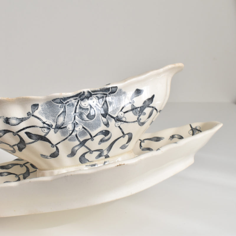 Antique Sauce Boat Longchamp Vellada (Mistletoe)