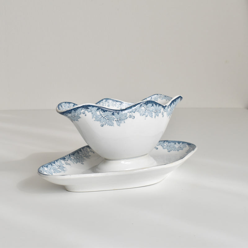 Antique sauce boat Saint-Amand Platane