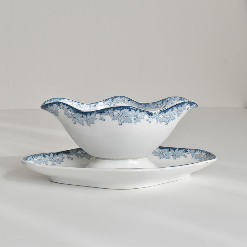 Antique sauce boat Saint-Amand Platane