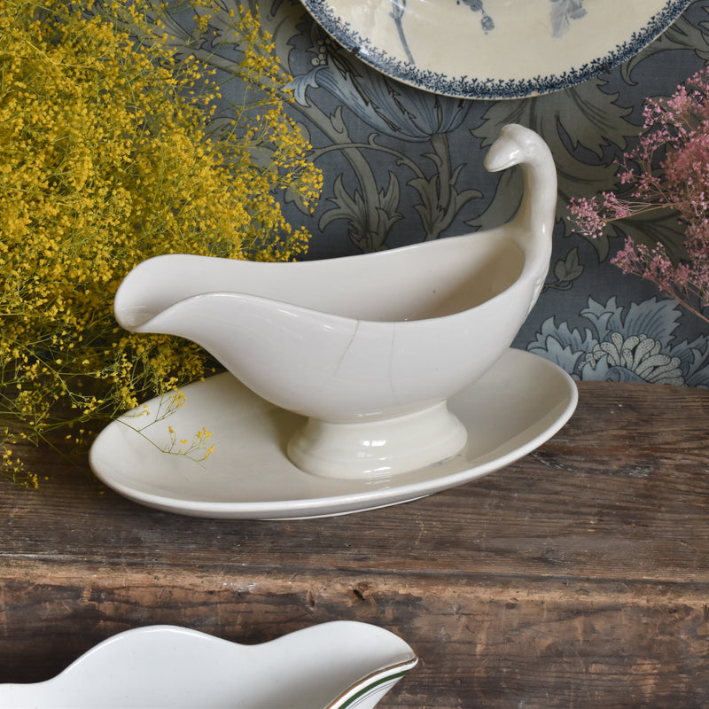 アンティークソーシエール U&Cサルグミンヌ Cygne (白鳥）