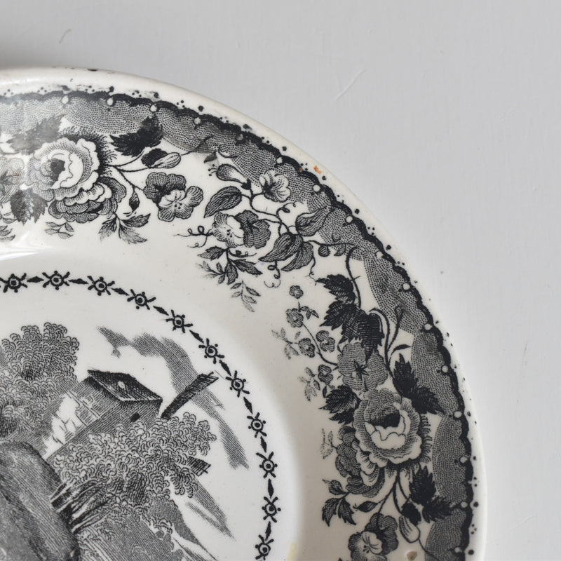 Antique Saucer U&C Sarreguemines 1844 B