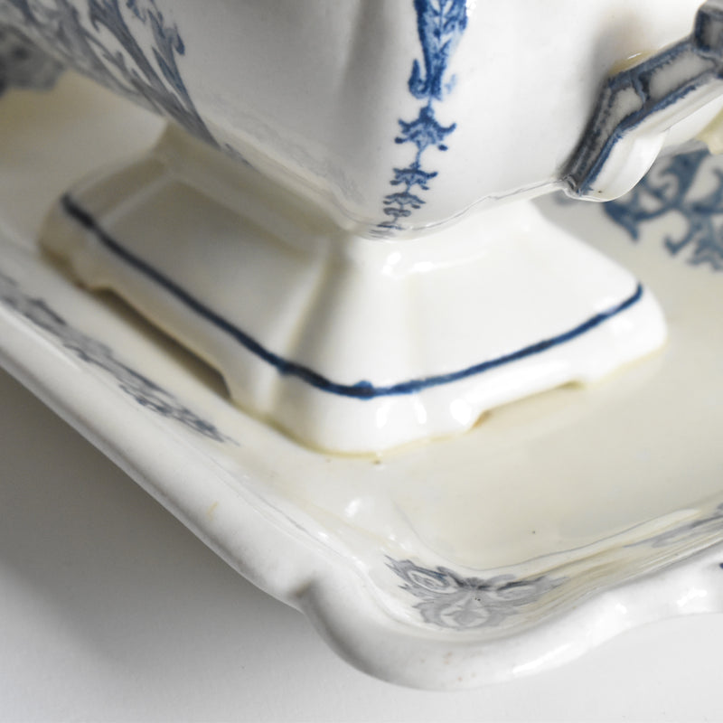 Antique Sauce Boat with Lid, SG Clairefontaine Renaissance