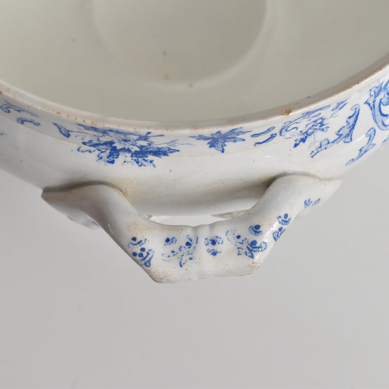 Antique soup tureen, Saint-Amand Anémone