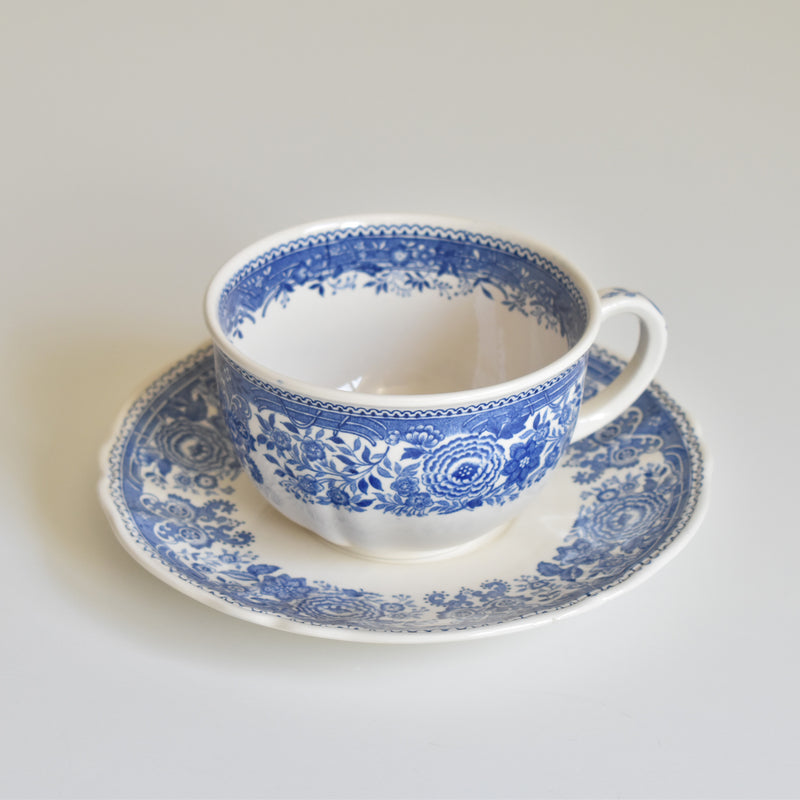 Villeroy &amp; Boch窯のヴィンテージティーカップ＆ソーサーBurgenland（ブルゲンランド）シリーズです。