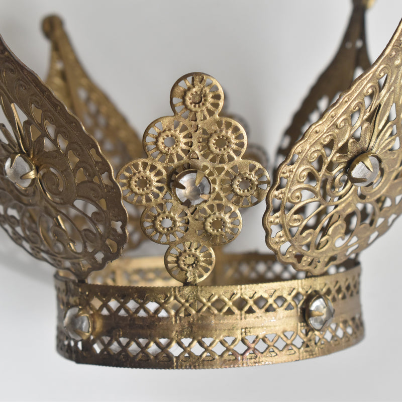Crown Secundo