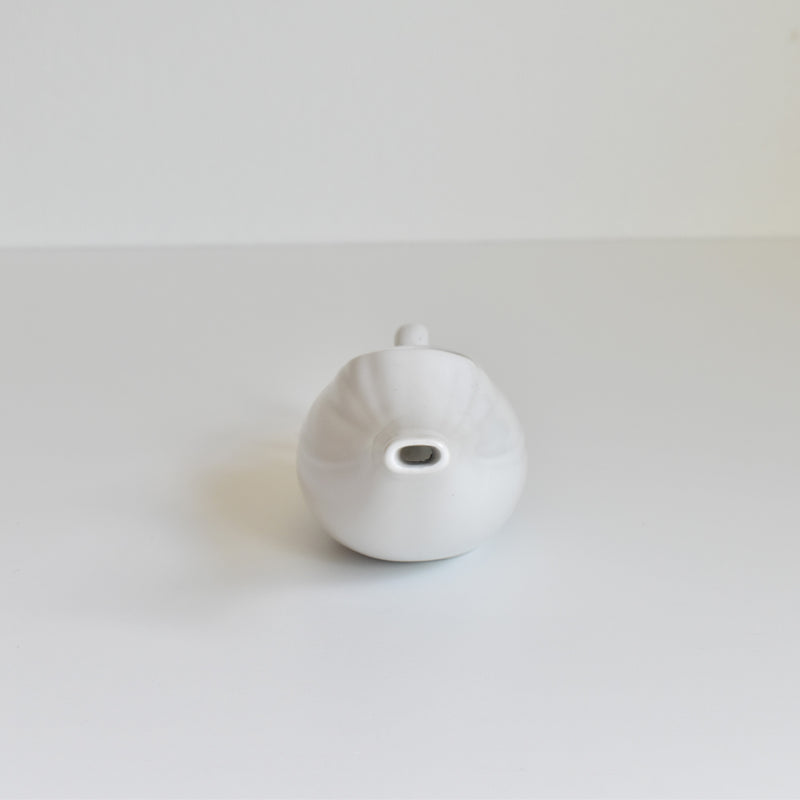Vintage sick feeder, white