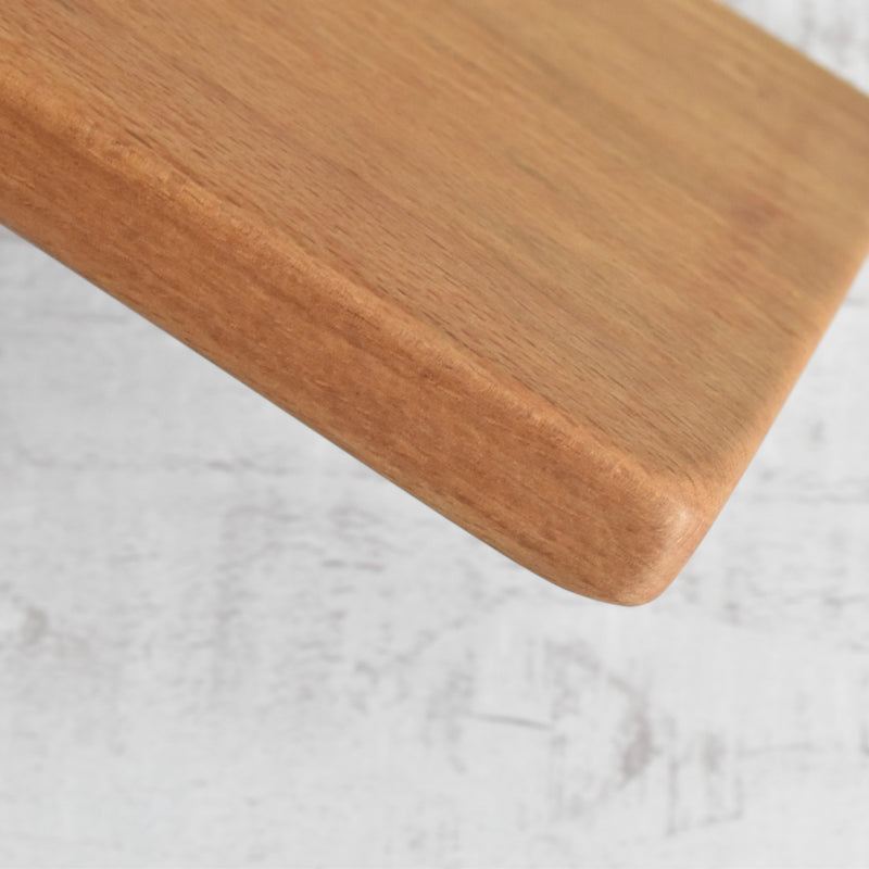 ミニブナカッティングボード 革取っ手付き 19cmx11cm