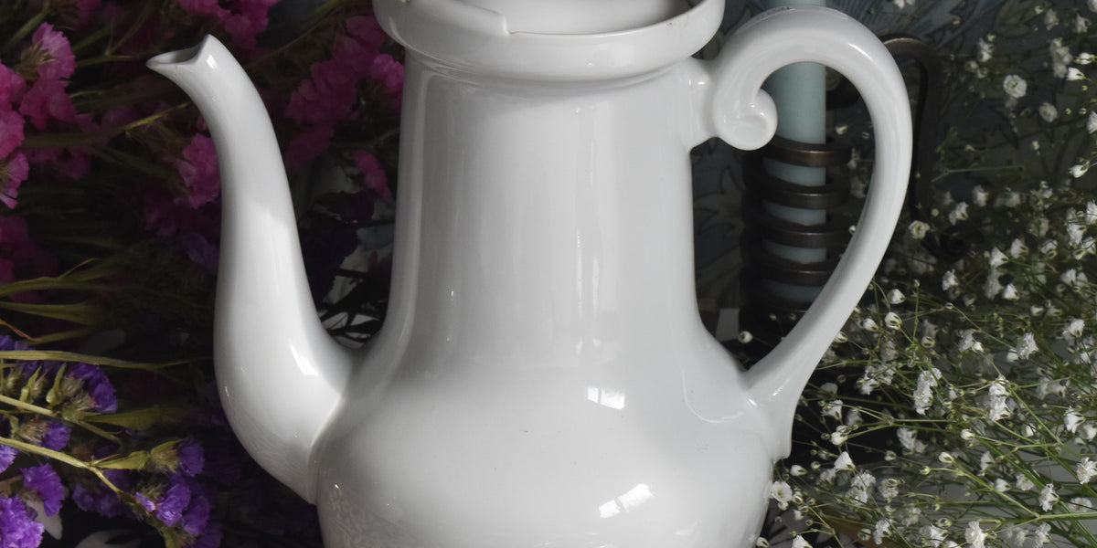 フランスリモージュ窯aluminite ポット（茶漉し付き）