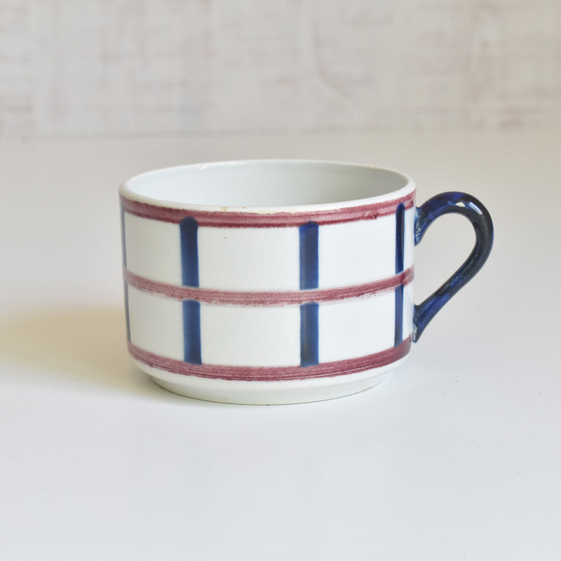 Vintage teacup Creil et Montereau Béarn A