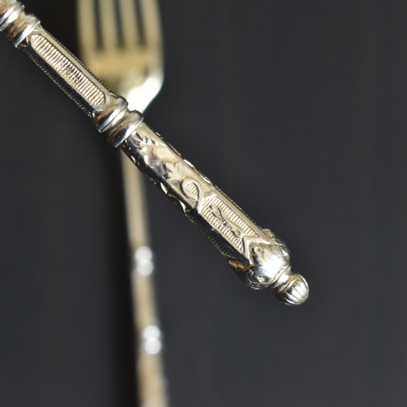 アンティークデザートフォーク SFAM 銀メッキ