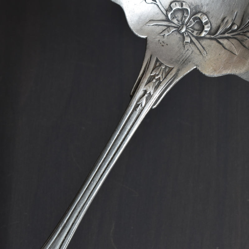 アンティークストローベリースプーン