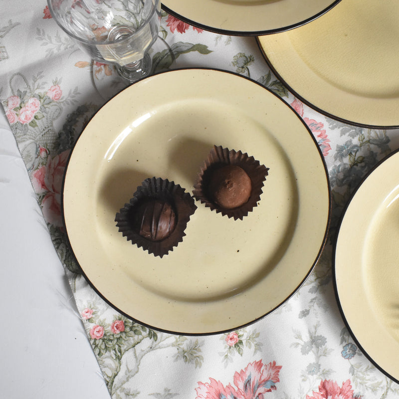 ヴィンテージデザートプレート クレイユモントロー イェロー＆ブラウンライン A