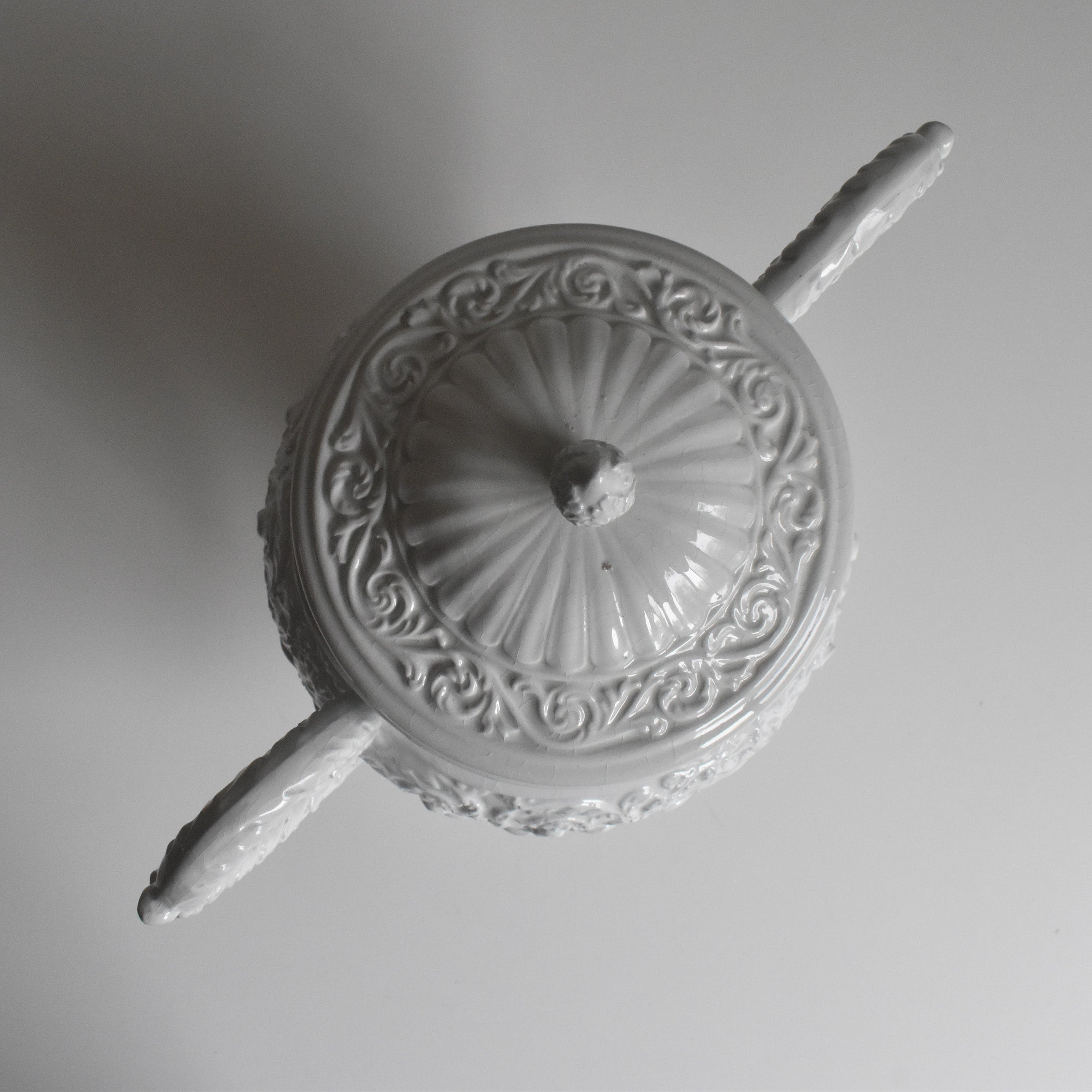 ヴィンテージボンボニエール Faience Blanche — Loane Interior