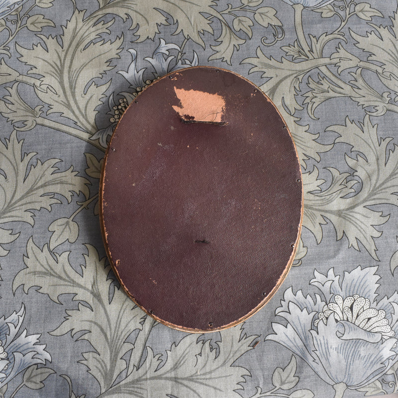 Vintage Oval Frame with Photo