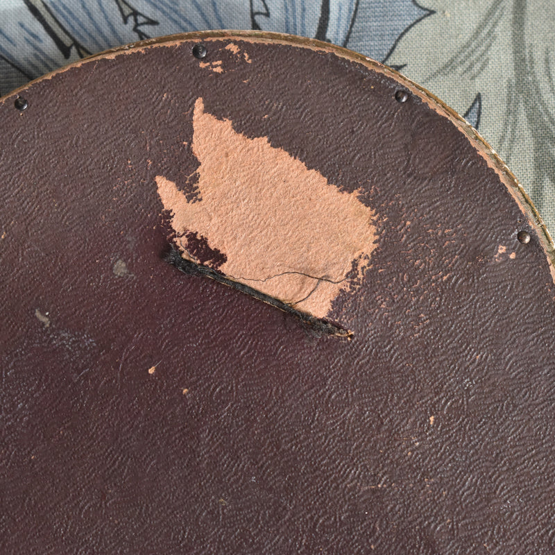 Vintage Oval Frame with Photo