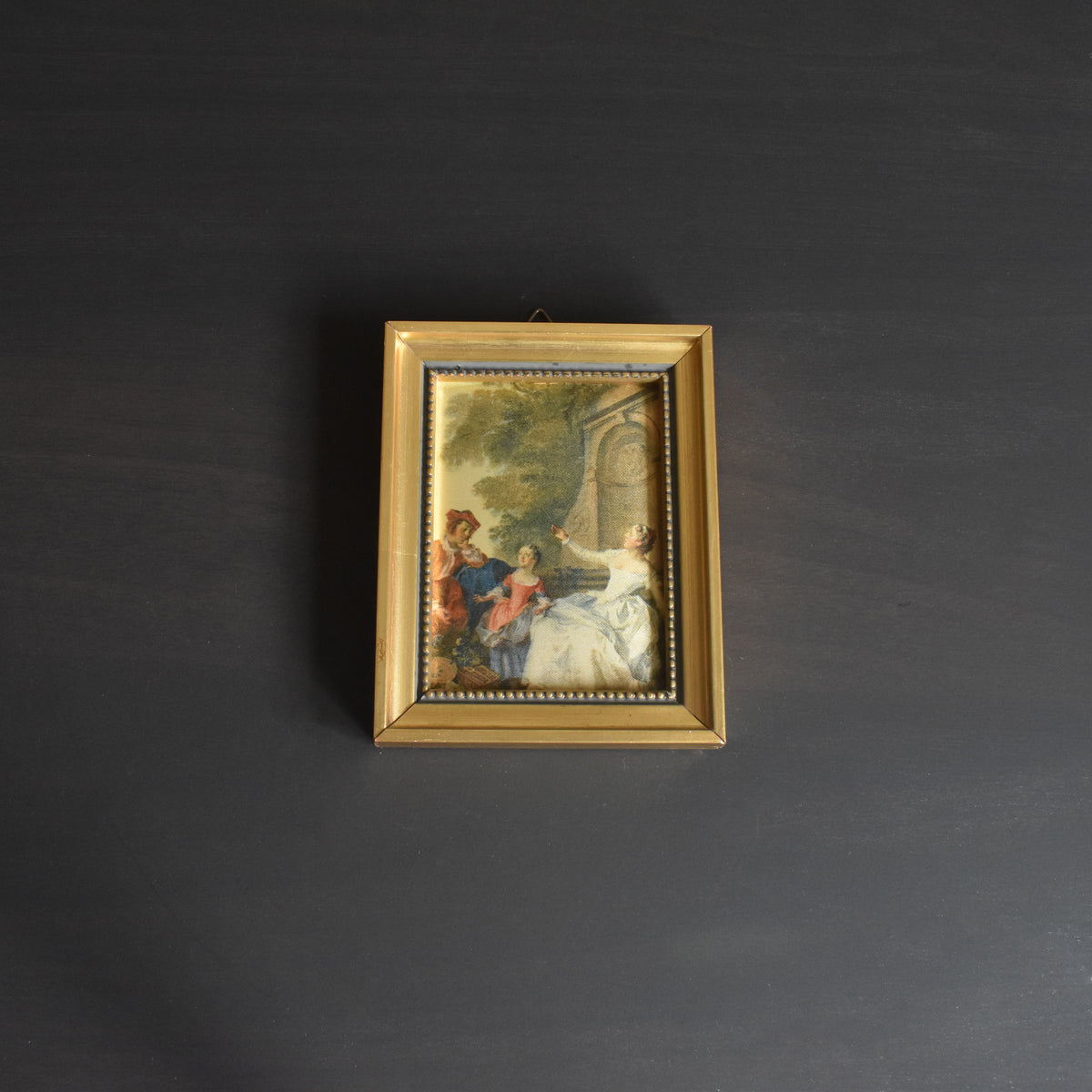 vintage-frame-silk-square-b-