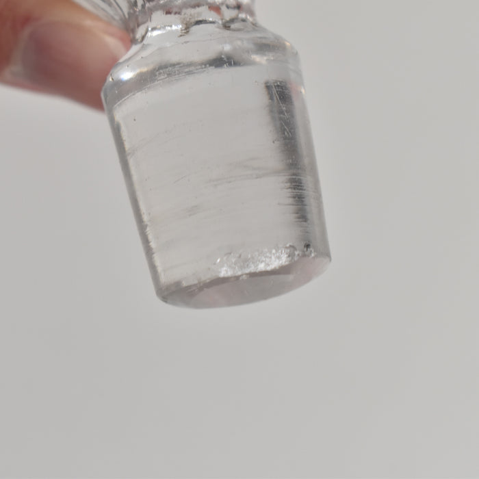 ヴィンテージボヘミアンガラス デキャンタ レッド