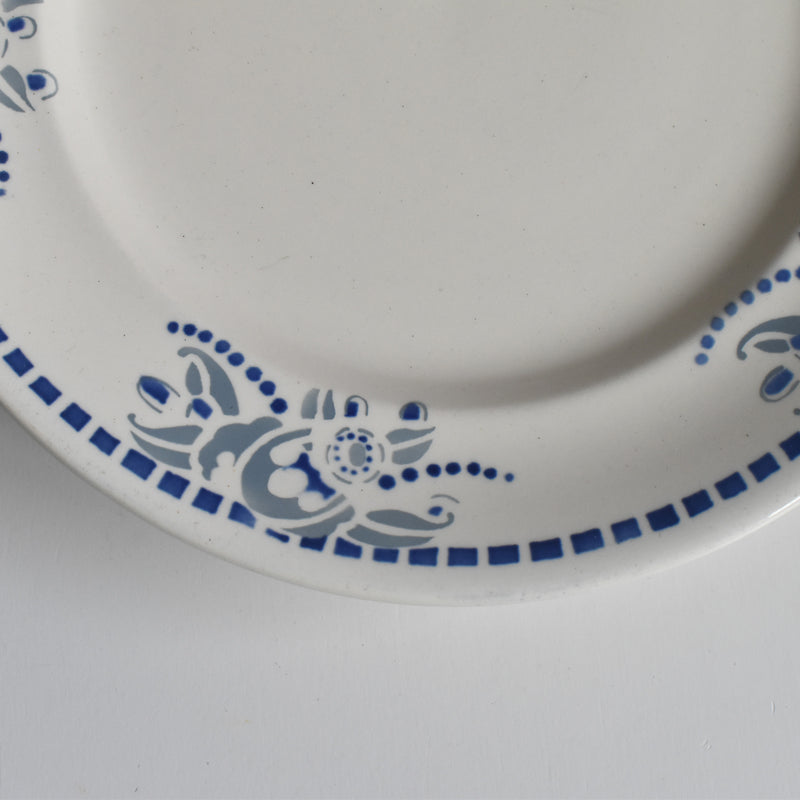 ヴィンテージ脚付きプレート ロンウイー ブルーパターン B