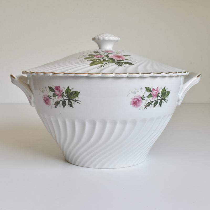 Vintage soup tureen, KG Lunéville Bagatelle