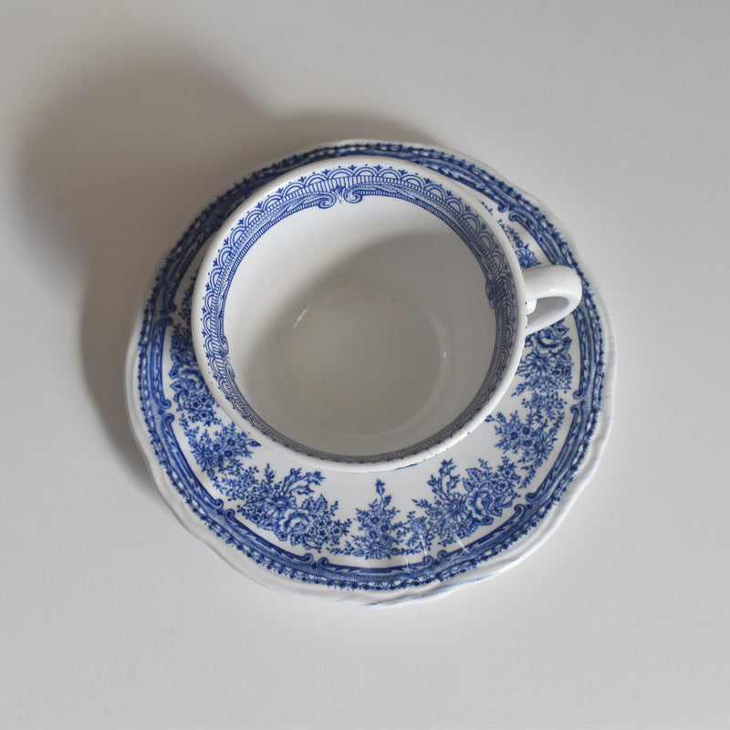Vintage Cup & Saucer Lunéville The Cottage (Cottage) E